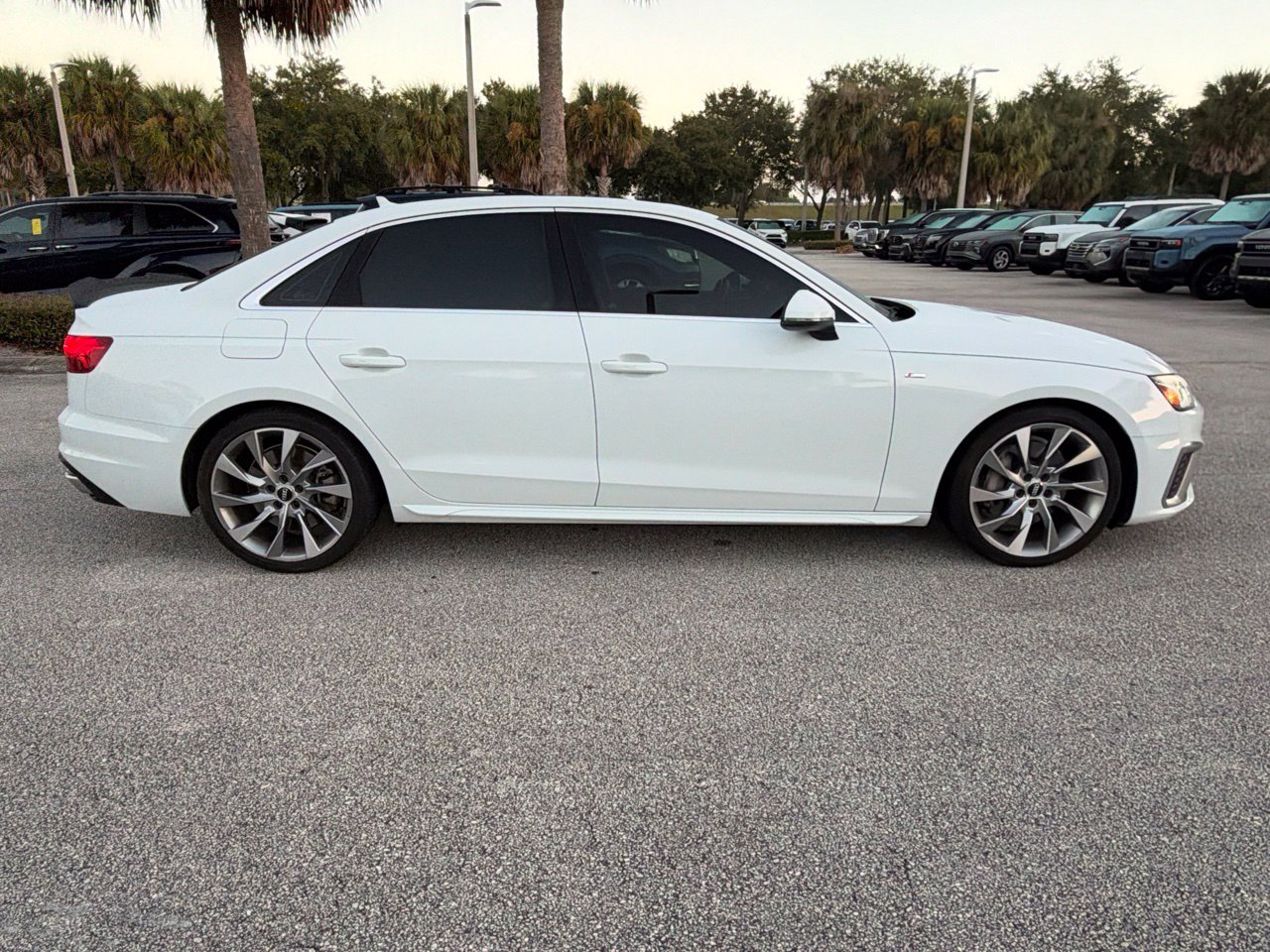 Used 2020 Audi A4 2.0T Premium Plus w/ Premium Plus Package AWD/4WD image 6