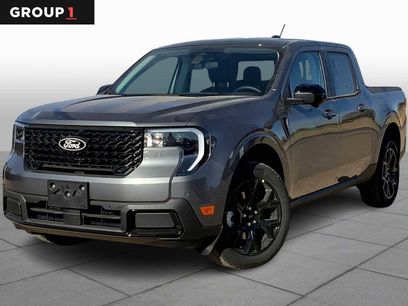 New 2025 Ford Maverick Lariat w/ Black Appearance Package