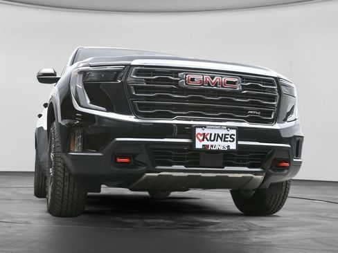 New 2026 GMC Acadia AT4 w/ Luxury Package AWD/4WD image 35