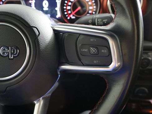 Used 2021 Jeep Wrangler Unlimited Rubicon AWD/4WD image 8