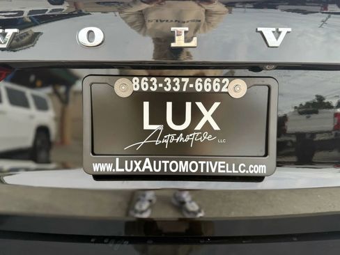 Used 2019 Volvo S60 T5 R-Design image 10