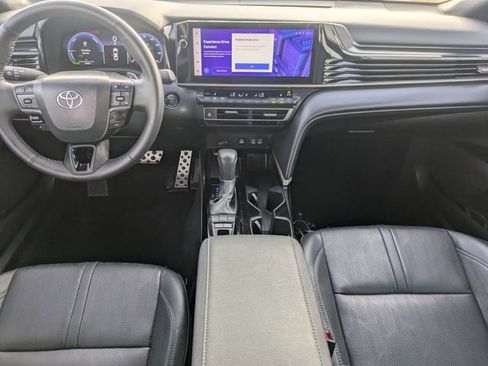 Used 2025 Toyota Camry XSE image 10