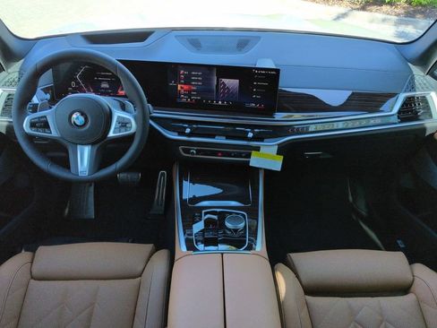 New 2026 BMW X5 xDrive40i w/ M Sport Package AWD/4WD image 15
