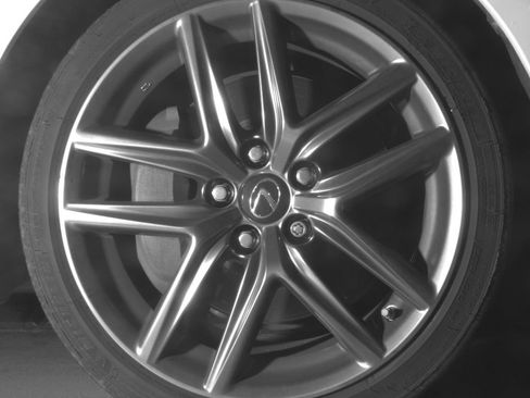 Used 2018 Lexus IS 300 AWD image 12