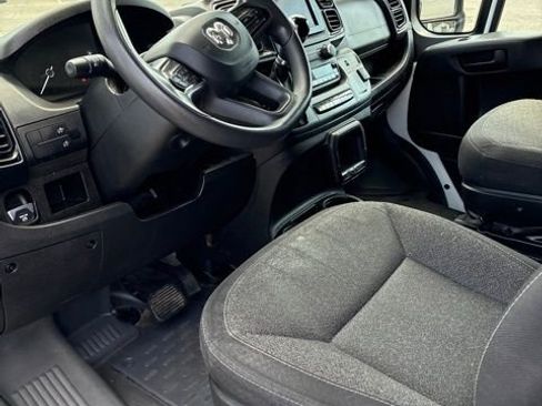 Used 2023 RAM ProMaster 2500 FWD image 11