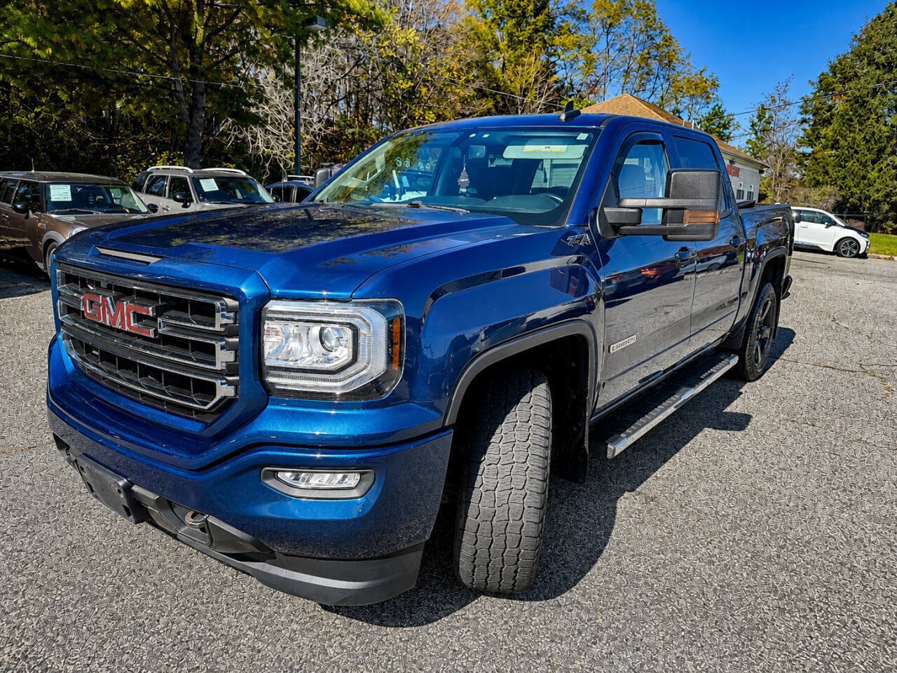 Used 2017 GMC Sierra 1500 SLE w/ Elevation Edition AWD/4WD image 2