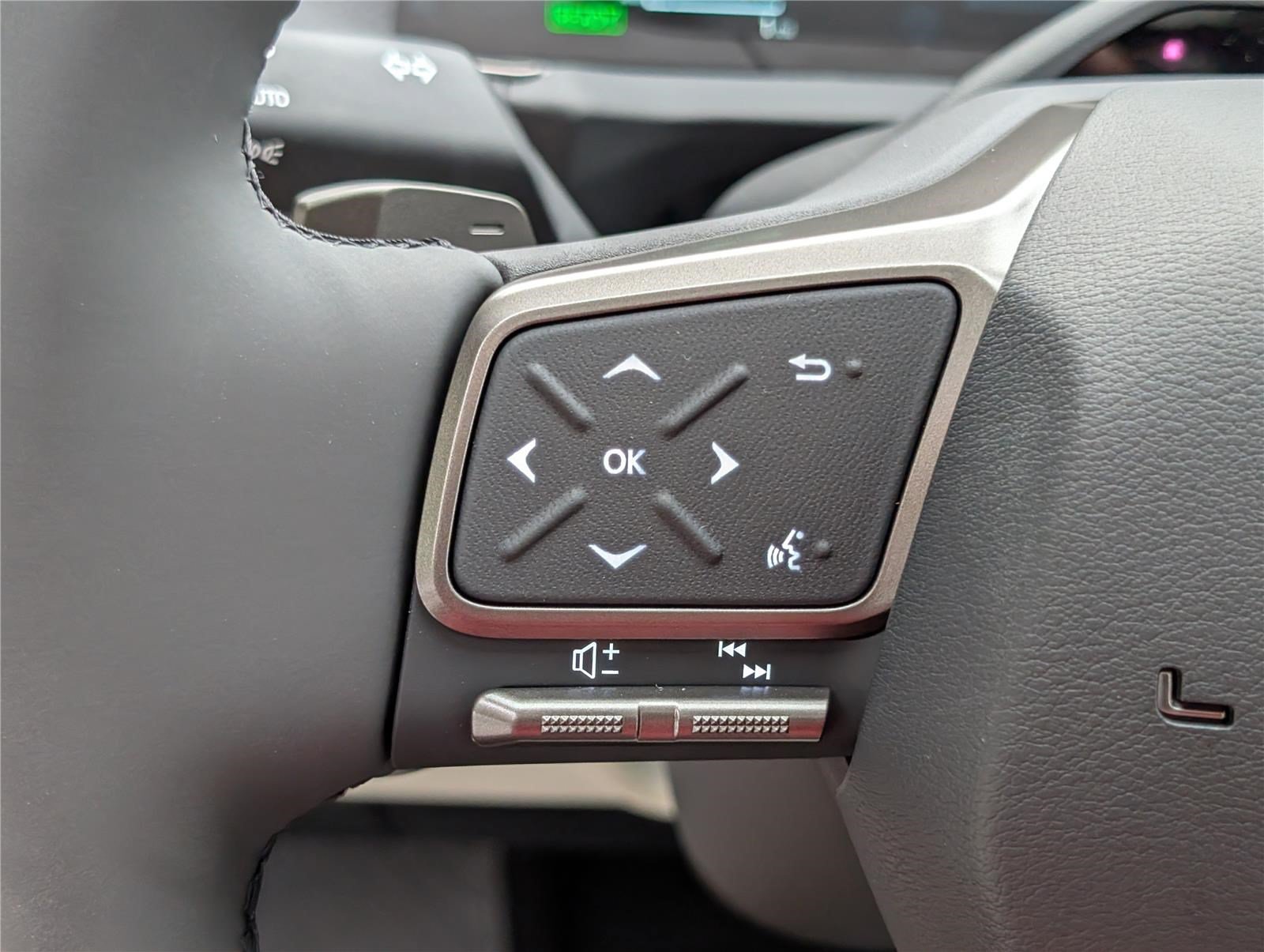 New 2026 Lexus ES 500e w/ Convenience Package AWD/4WD image 18