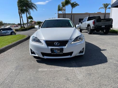 Used 2013 Lexus IS 250 w/ Premium Pkg Value Edition RWD image 2