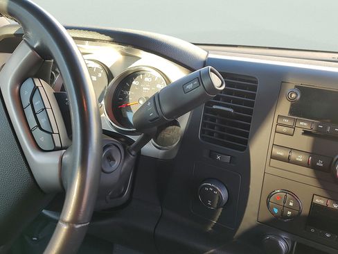 Used 2008 Chevrolet Silverado 2500 LT w/ 1LT Convenience Package image 18