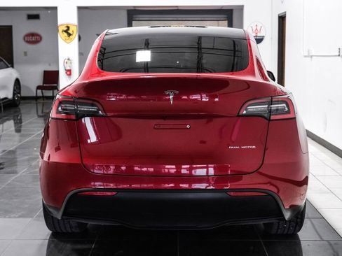 Used 2021 Tesla Model Y Long Range AWD/4WD image 10
