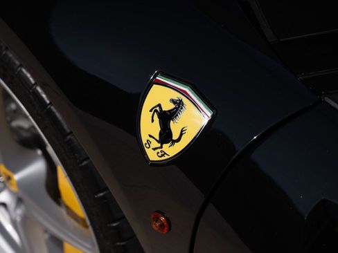 Used 2012 Ferrari 458 Italia Coupe RWD image 15