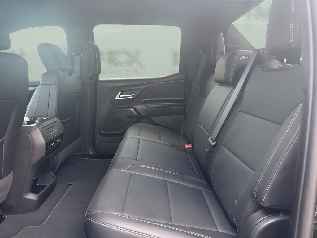 Used 2025 Chevrolet Silverado EV LT AWD/4WD image 12