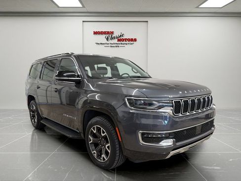 Used 2024 Jeep Wagoneer Series III AWD/4WD image 7