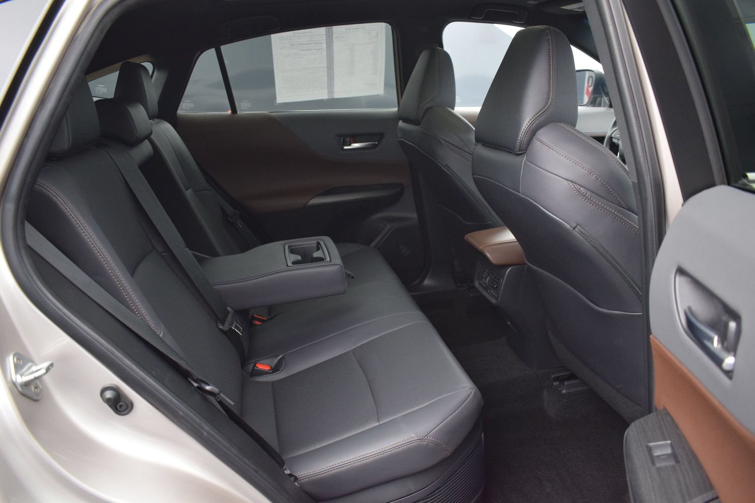 Used 2023 Toyota Venza Limited AWD/4WD image 11