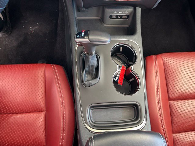 Used 2018 Dodge Durango SRT w/ Technology Group AWD/4WD image 34