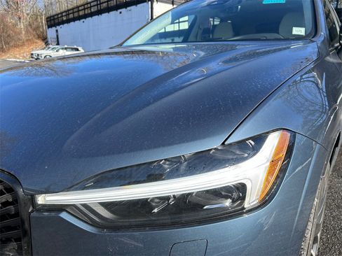 New 2026 Volvo XC60 B5 Ultra w/ Protection Package Premier image 7