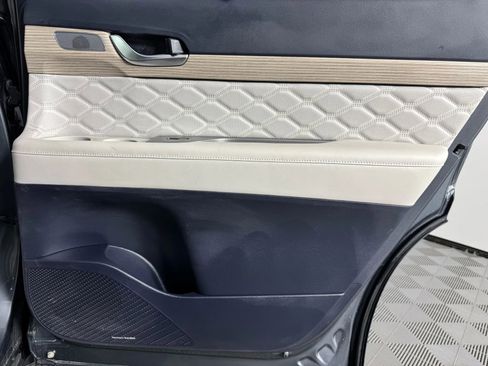 Used 2022 Hyundai Palisade Calligraphy image 50