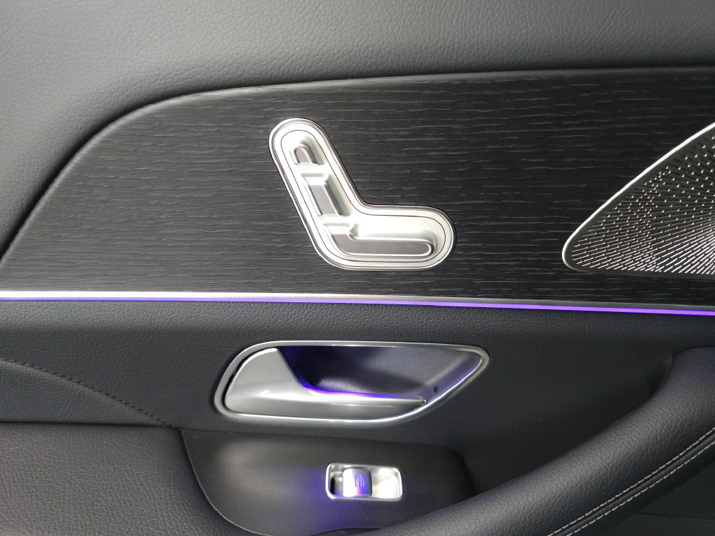 Certified 2026 Mercedes-Benz GLS 450 4MATIC image 26