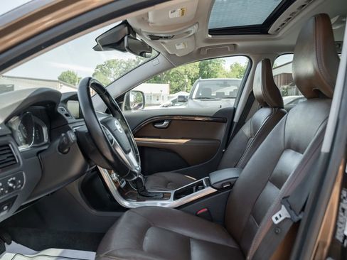 Used 2015 Volvo XC70 T6 AWD/4WD image 7
