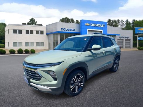 Used 2025 Chevrolet TrailBlazer LT w/ Convenience Package AWD/4WD image 1