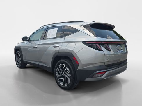 Certified 2026 Hyundai Tucson Limited AWD/4WD image 5