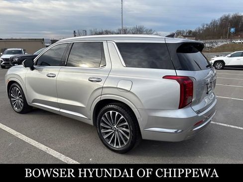 Used 2023 Hyundai Palisade Calligraphy image 3