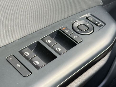 Used 2025 Kia K4 LXS FWD image 27