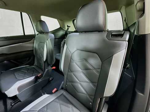 New 2026 Volkswagen Atlas Peak Edition AWD/4WD image 23