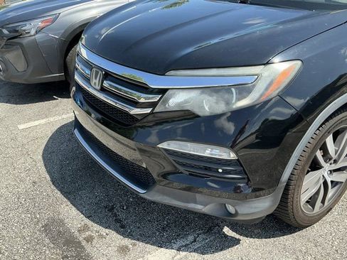 Used 2016 Honda Pilot Touring image 14