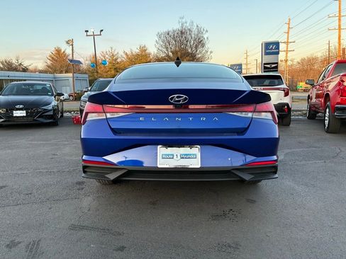 Used 2023 Hyundai Elantra SEL image 6