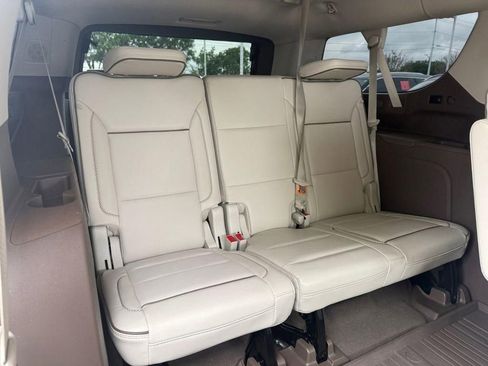 Used 2023 GMC Yukon XL Denali AWD/4WD image 25