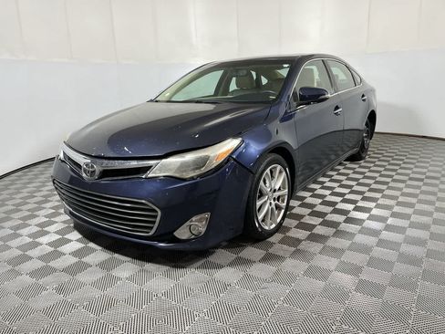Used 2015 Toyota Avalon Limited FWD image 4