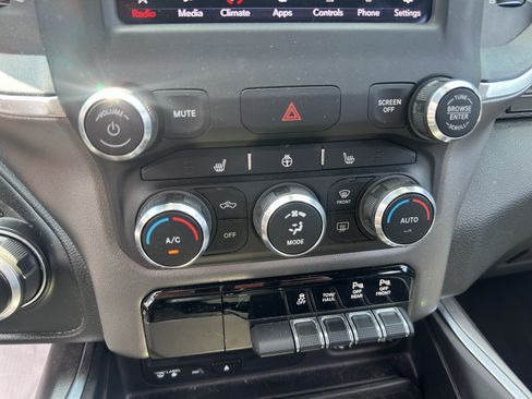 Used 2019 RAM 1500 Big Horn AWD/4WD image 30