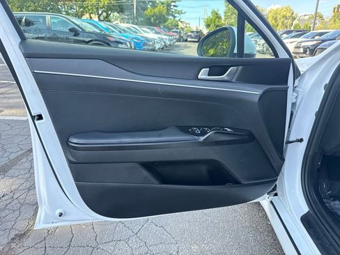Used 2023 Kia K5 LXS image 20
