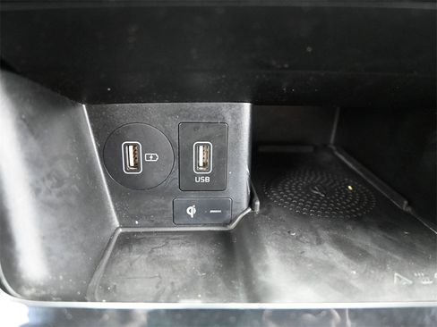 Used 2020 Kia Cadenza Technology image 28