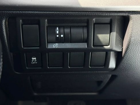 Used 2016 Subaru Outback 2.5i Premium AWD/4WD image 30