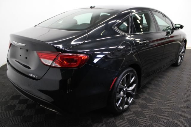 Used 2015 Chrysler 200 S w/ Comfort Group FWD image 5