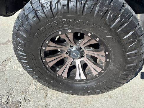 Used 2017 Jeep Wrangler Unlimited Sport w/ Quick Order Package 24S AWD/4WD image 14