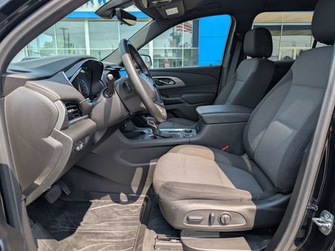 Used 2023 Chevrolet Traverse LT FWD image 10