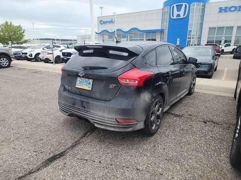 Used 2018 Ford Focus ST FWD image 10