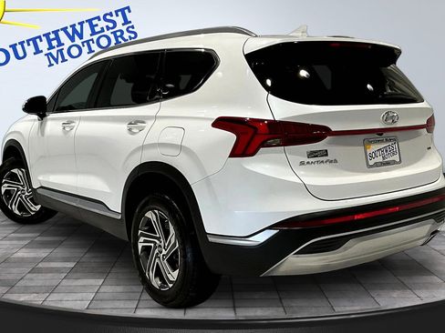 Used 2022 Hyundai Santa Fe SEL w/ Convenience + Premium Package AWD/4WD image 4