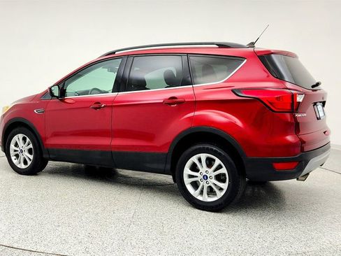 Used 2019 Ford Escape SEL image 7