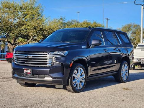 Used 2022 Chevrolet Tahoe High Country image 3