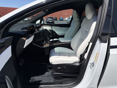 Used 2023 Tesla Model X AWD/4WD image 12