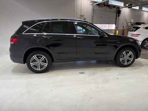 Used 2021 Mercedes-Benz GLC 300 4MATIC image 4