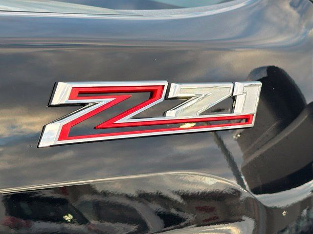 Used 2025 Chevrolet Silverado 2500 LT w/ Z71 Chrome Sport Edition AWD/4WD image 10