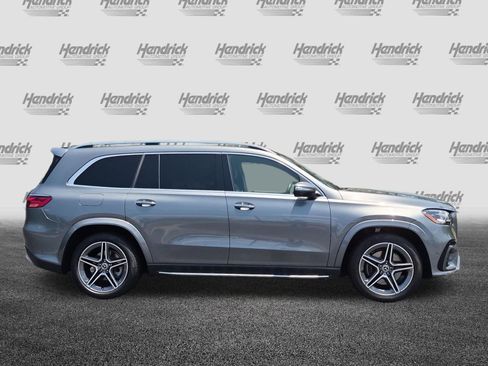 Certified 2025 Mercedes-Benz GLS 450 4MATIC image 11