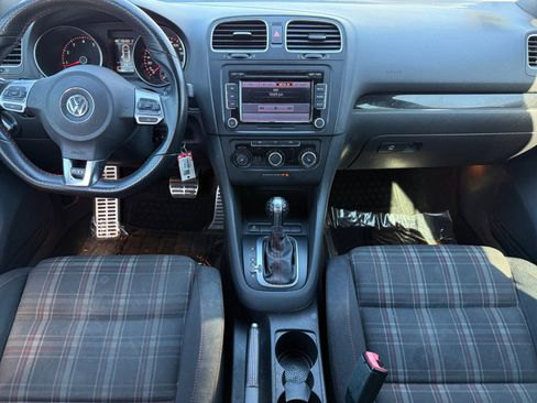 Used 2013 Volkswagen GTI 4-Door image 8