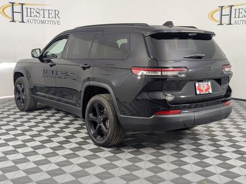Used 2023 Jeep Grand Cherokee L Limited w/ Luxury Tech Group II image 5