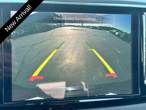 Certified 2024 Chrysler Pacifica Touring-L FWD image 23